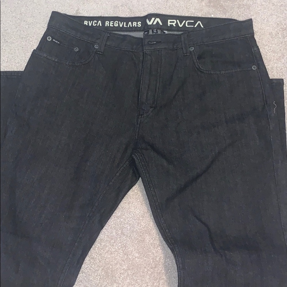 Men’s jeans.